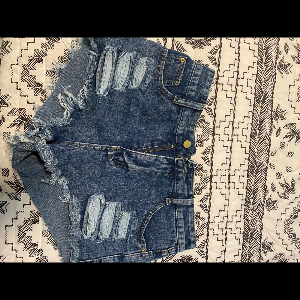 Shein denim shorts, never worn
